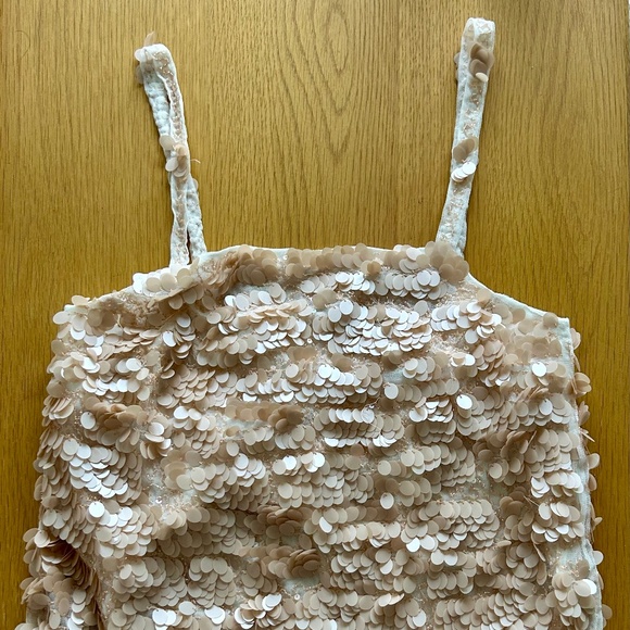 Iridescent pale pink mini dress - Picture 5 of 8